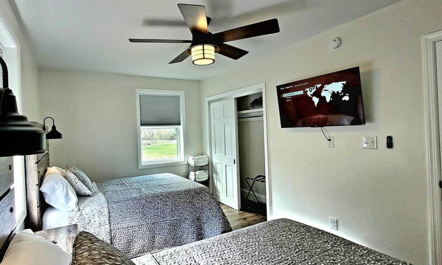 The Traveler On Main - Suite 1 Tazewell Bagian luar foto