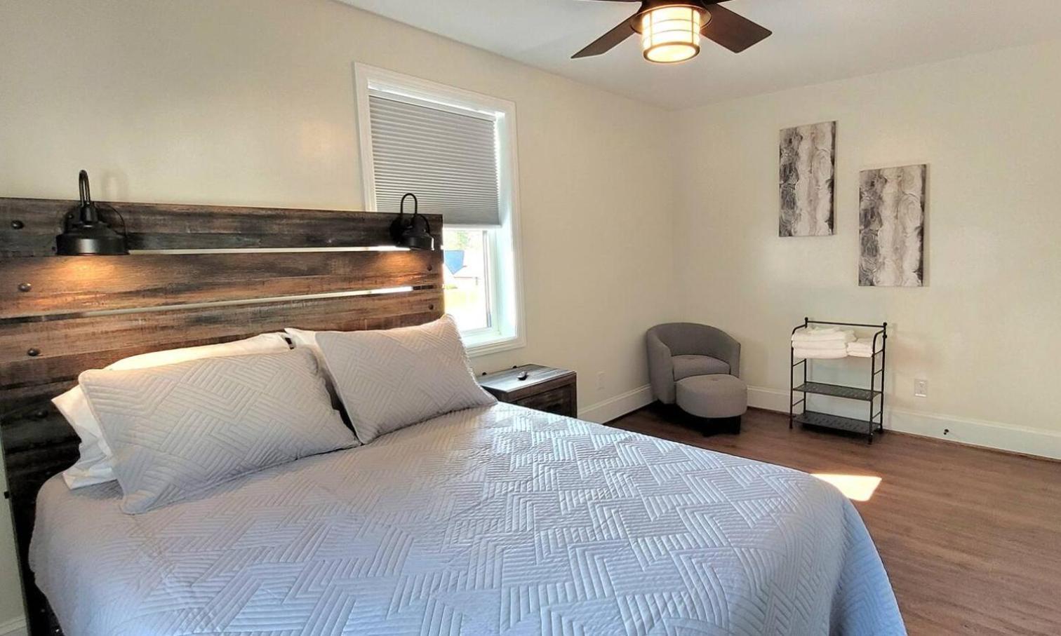 The Traveler On Main - Suite 1 Tazewell Bagian luar foto