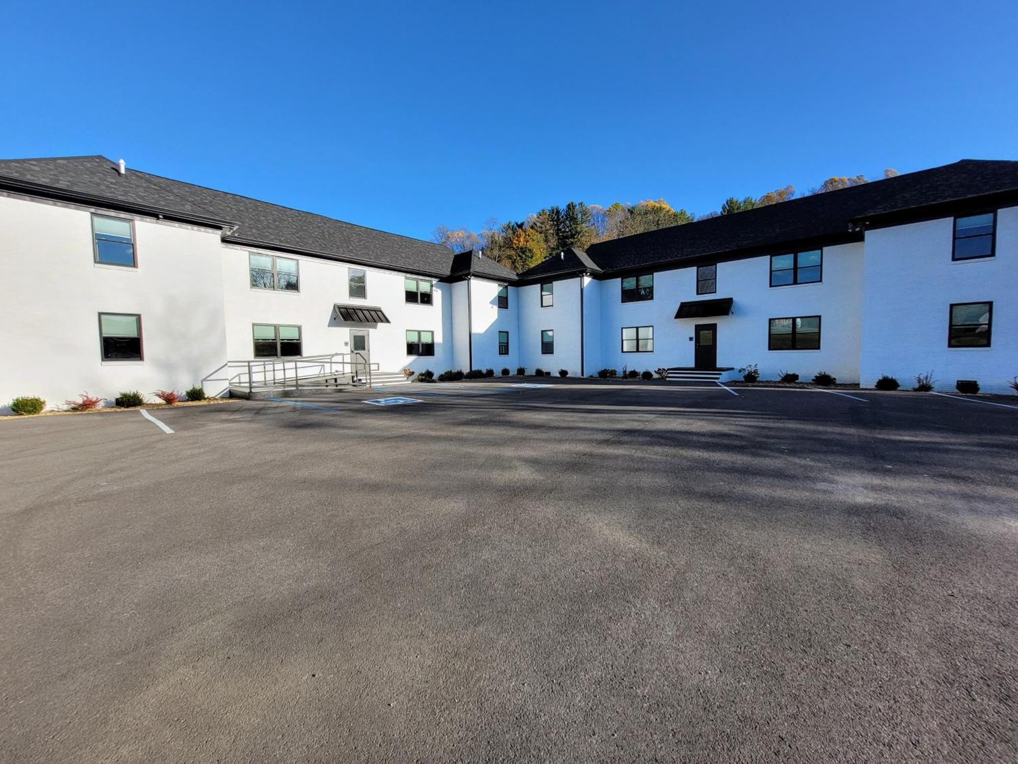 The Traveler On Main - Suite 1 Tazewell Bagian luar foto